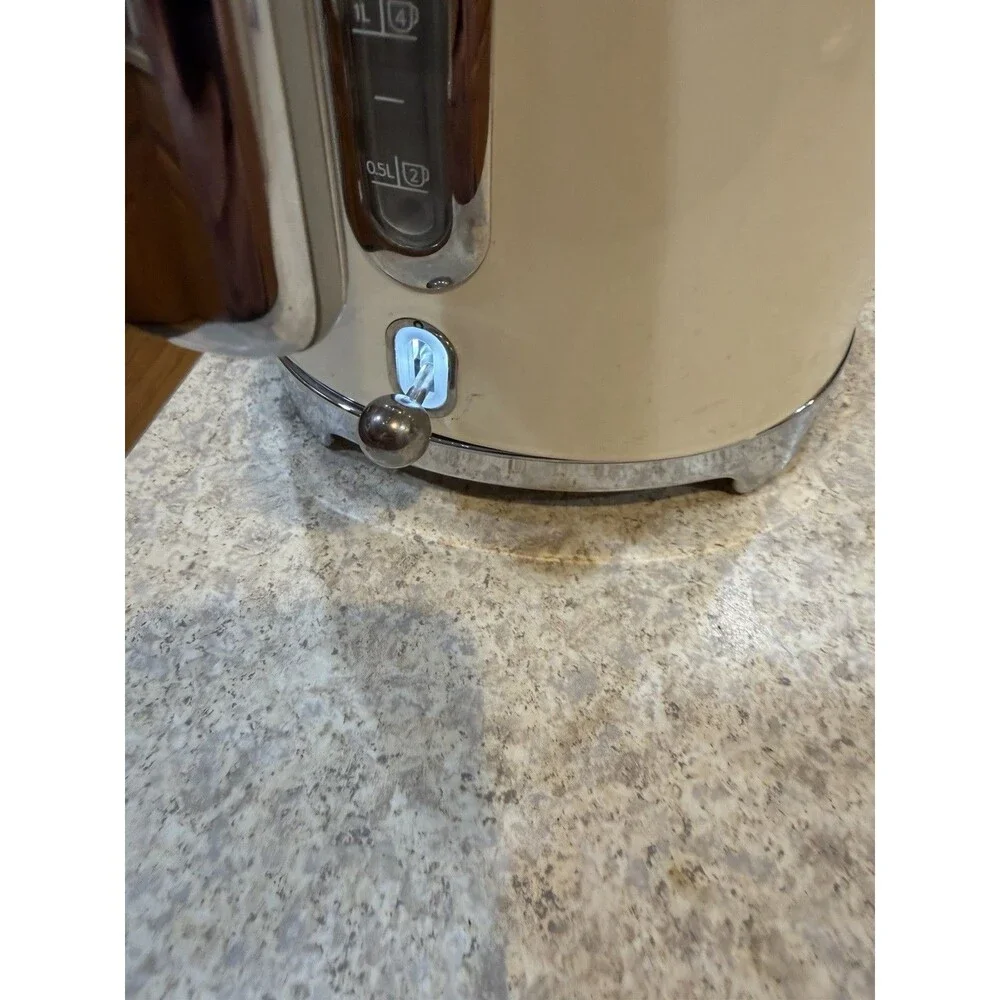 SMEG KLF03CRUS Cream Retro 1.7L Electric Kettle 7-Cup Tested Working